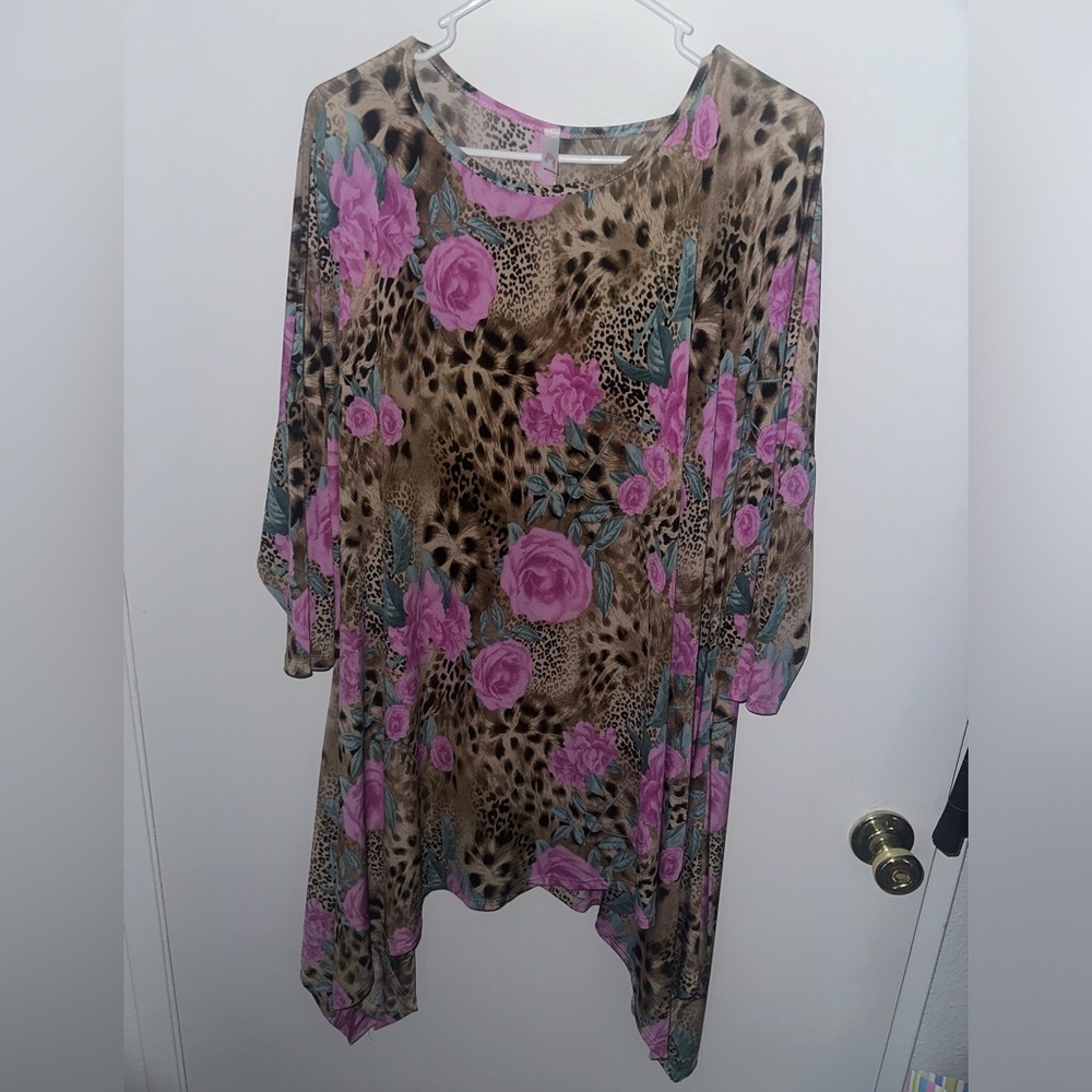Shark bite blouse